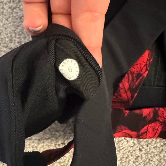 Lululemon Sweat Times Bra 6 CarmineTrue Red Black - Picture 5 of 6